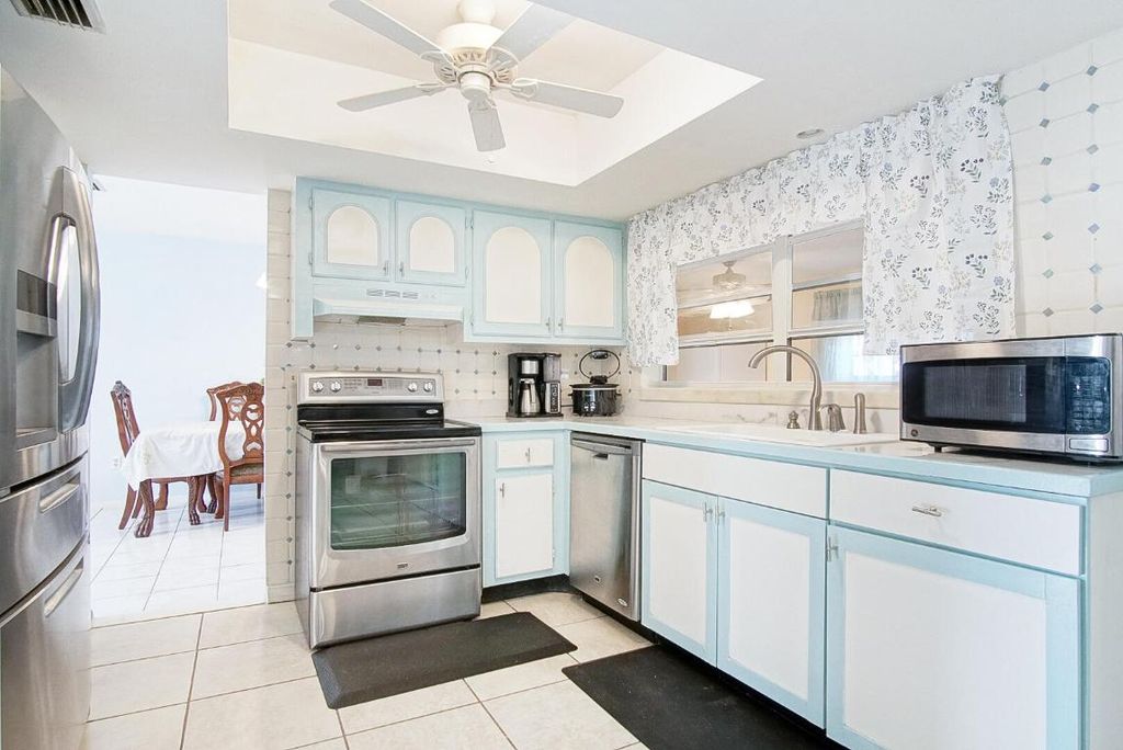 Photo of 205 NE Ardsley Drive, Port Saint Lucie, FL 34983 (MLS # R11156168)