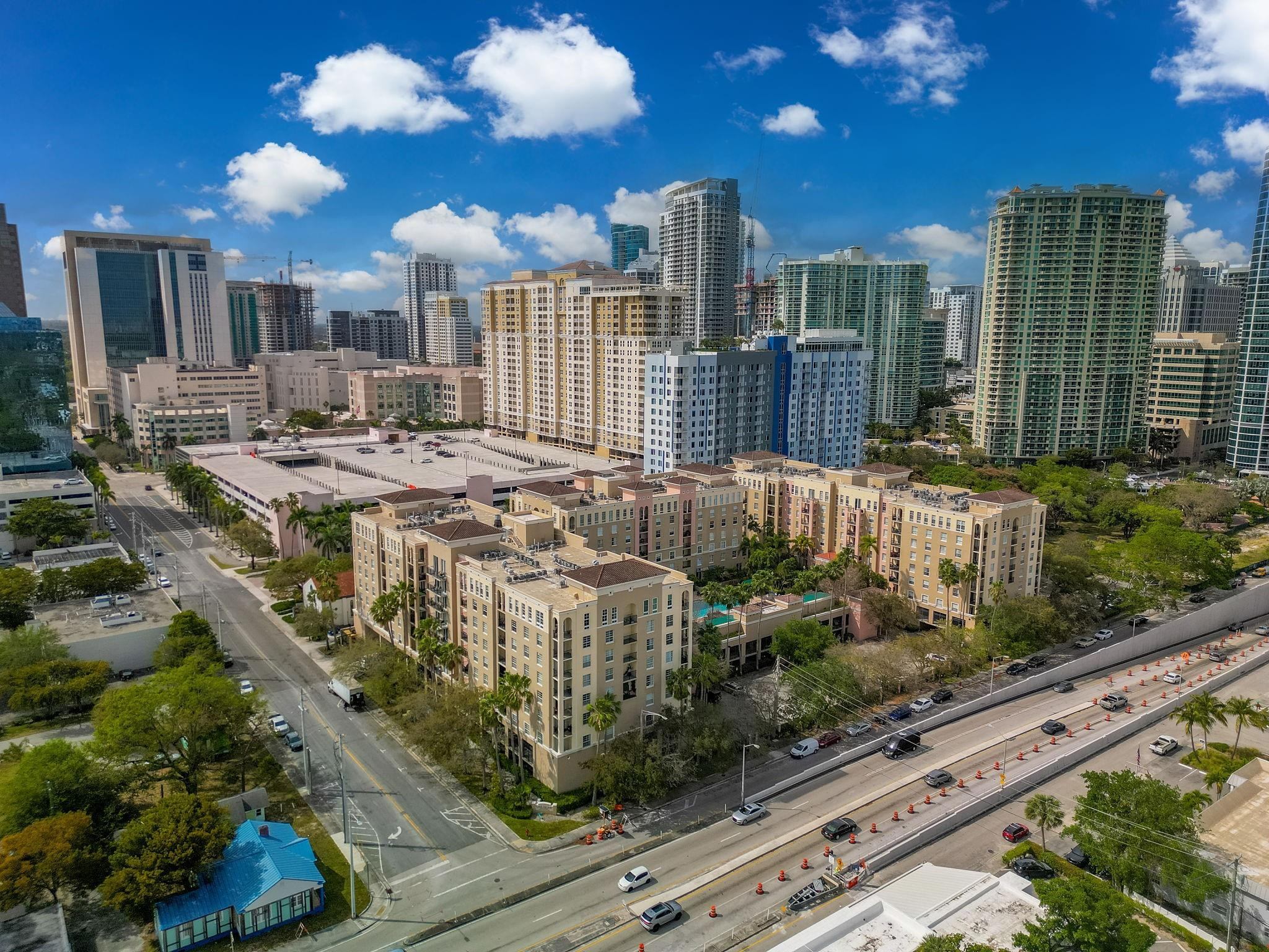 LAS OLAS BY THE RIVER - Residential