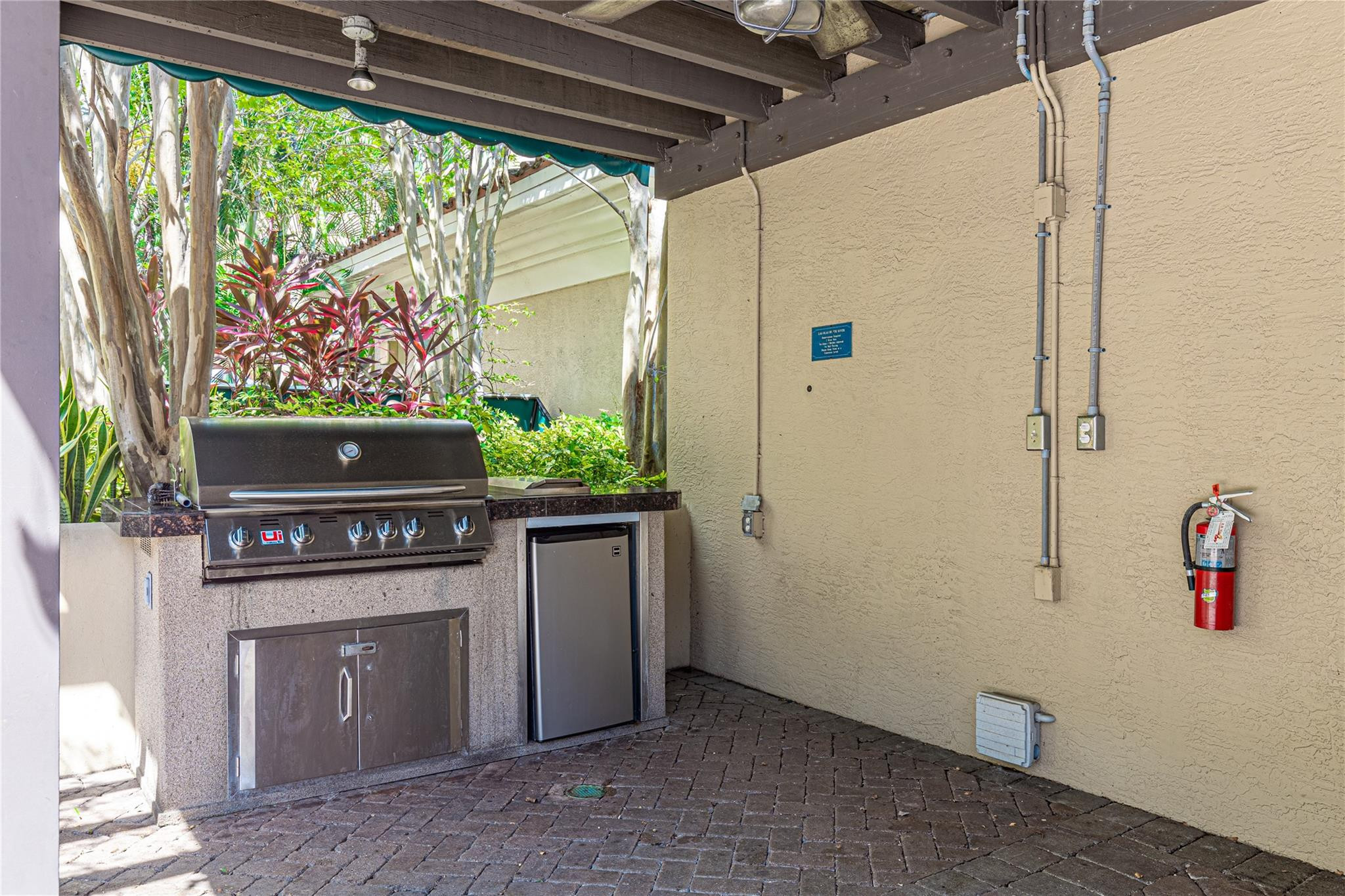 LAS OLAS BY THE RIVER - Residential