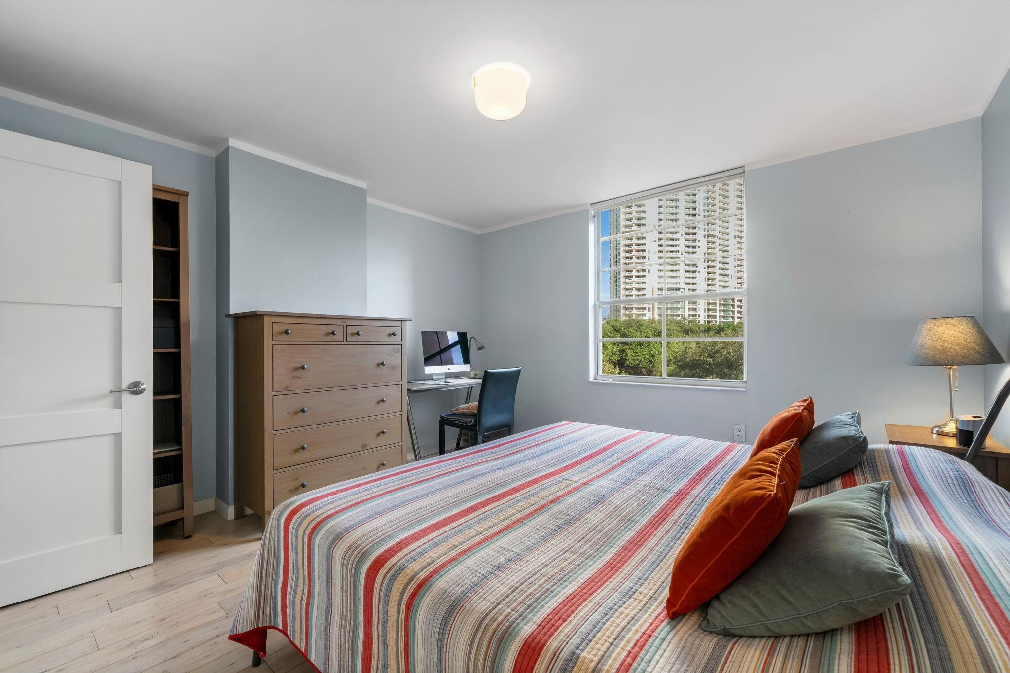 LAS OLAS BY THE RIVER - Residential