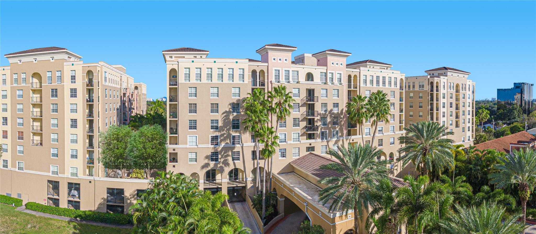 LAS OLAS BY THE RIVER - Residential