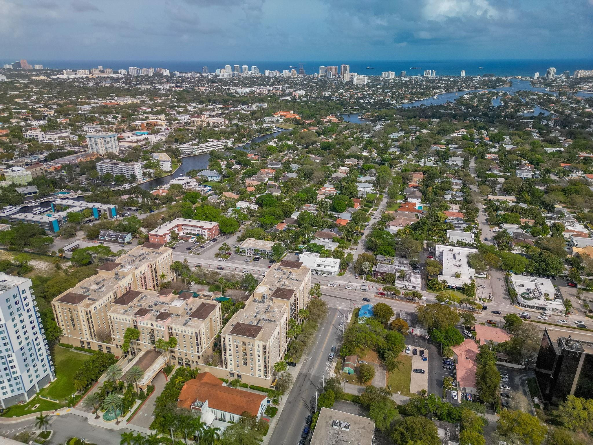 LAS OLAS BY THE RIVER - Residential
