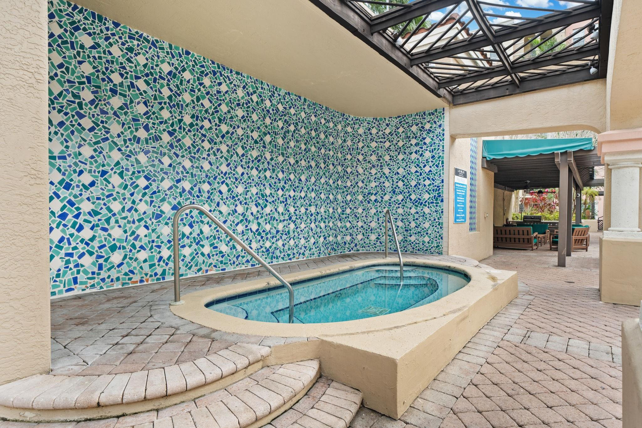 LAS OLAS BY THE RIVER - Residential