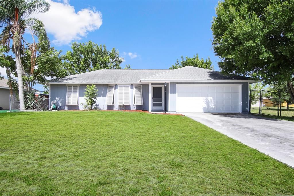 Photo of 672 SW Addie Street, Port Saint Lucie, FL 34983 (MLS # R10800566)