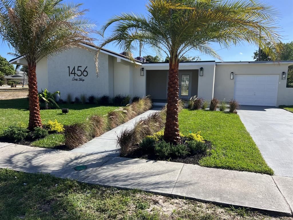 Photo of 1456 Cross Way, West Palm Beach, FL 33401 (MLS # R10880566)