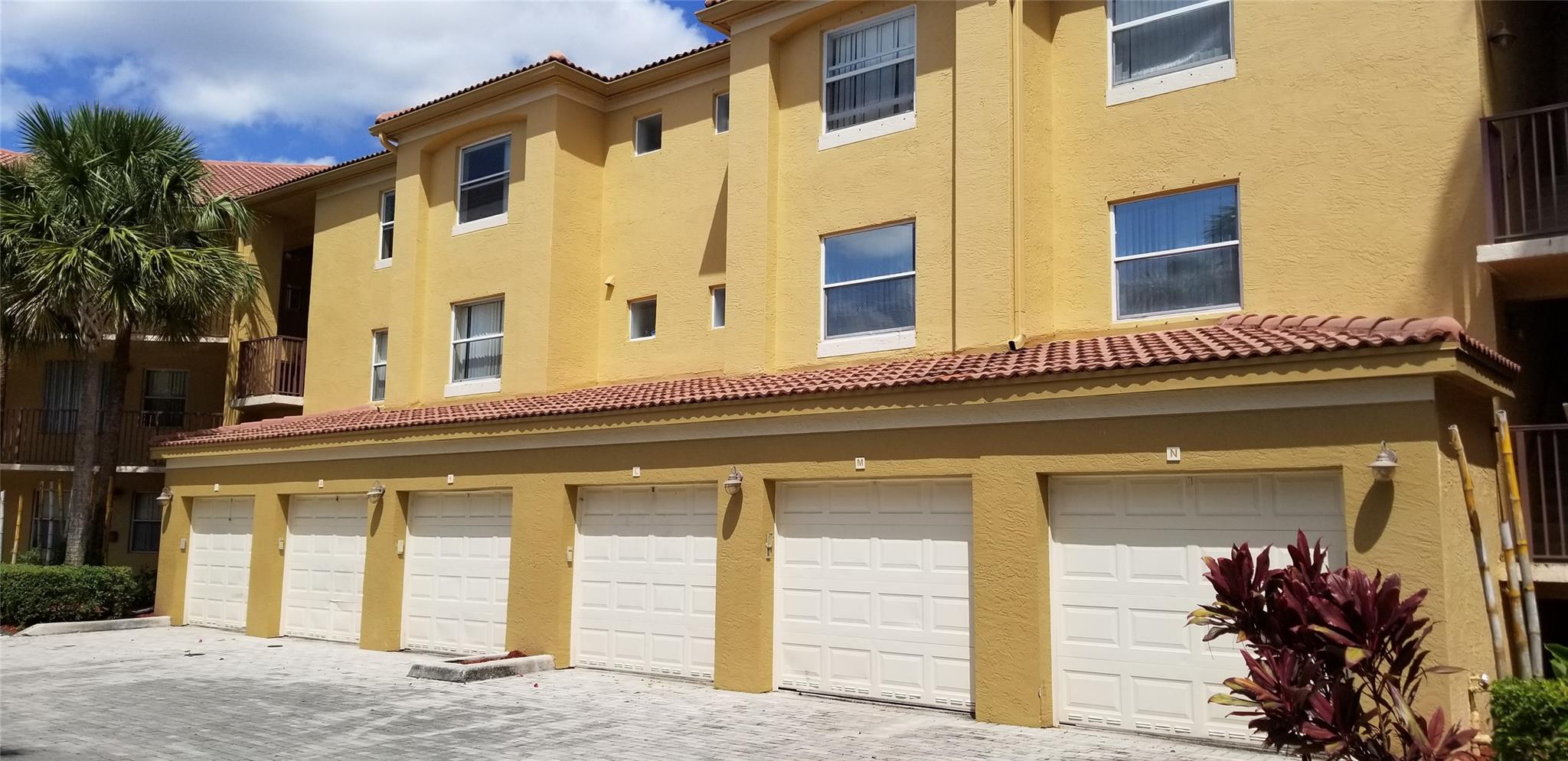 Paragon Plantation Condo - Residential Lease
