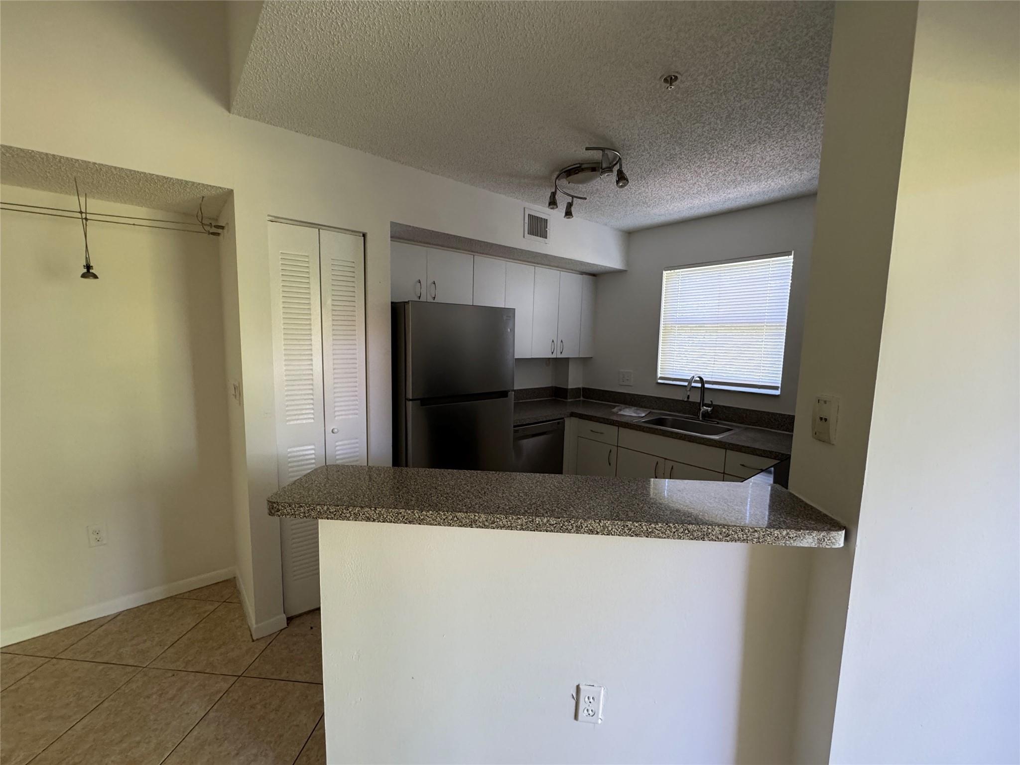 Paragon Plantation Condo - Residential Lease