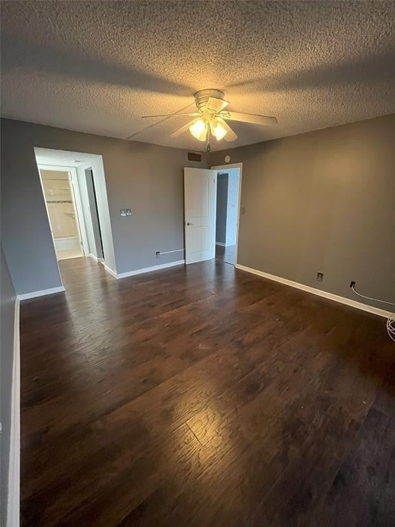 2320 S CYPRESS BEND Drive 401