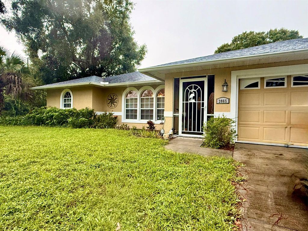 Photo of 2065 19th Avenue SW, Vero Beach, FL 32962 (MLS # R11130037)