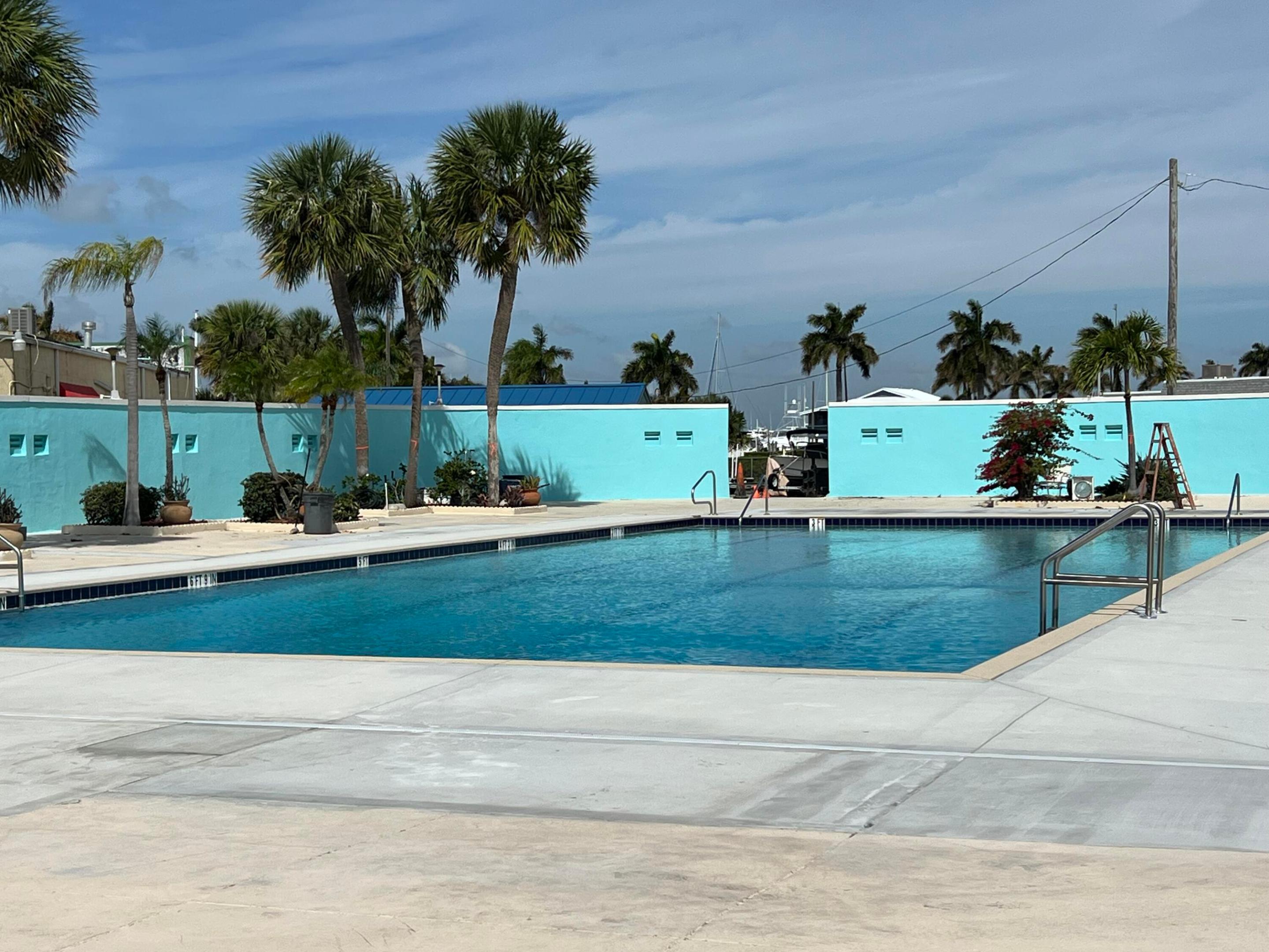 COLONNADES CONDOMINIUM - Residential Lease