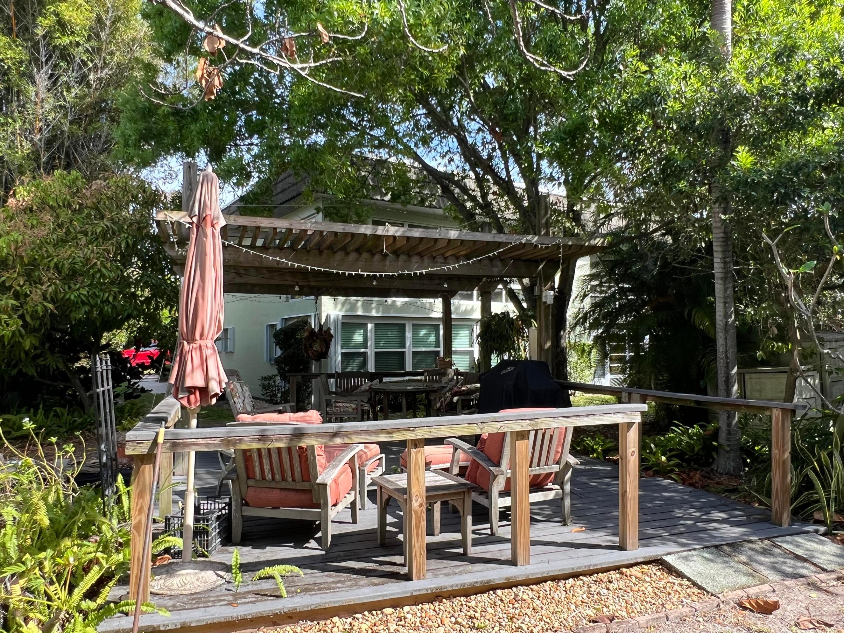 COLONNADES CONDOMINIUM - Residential Lease