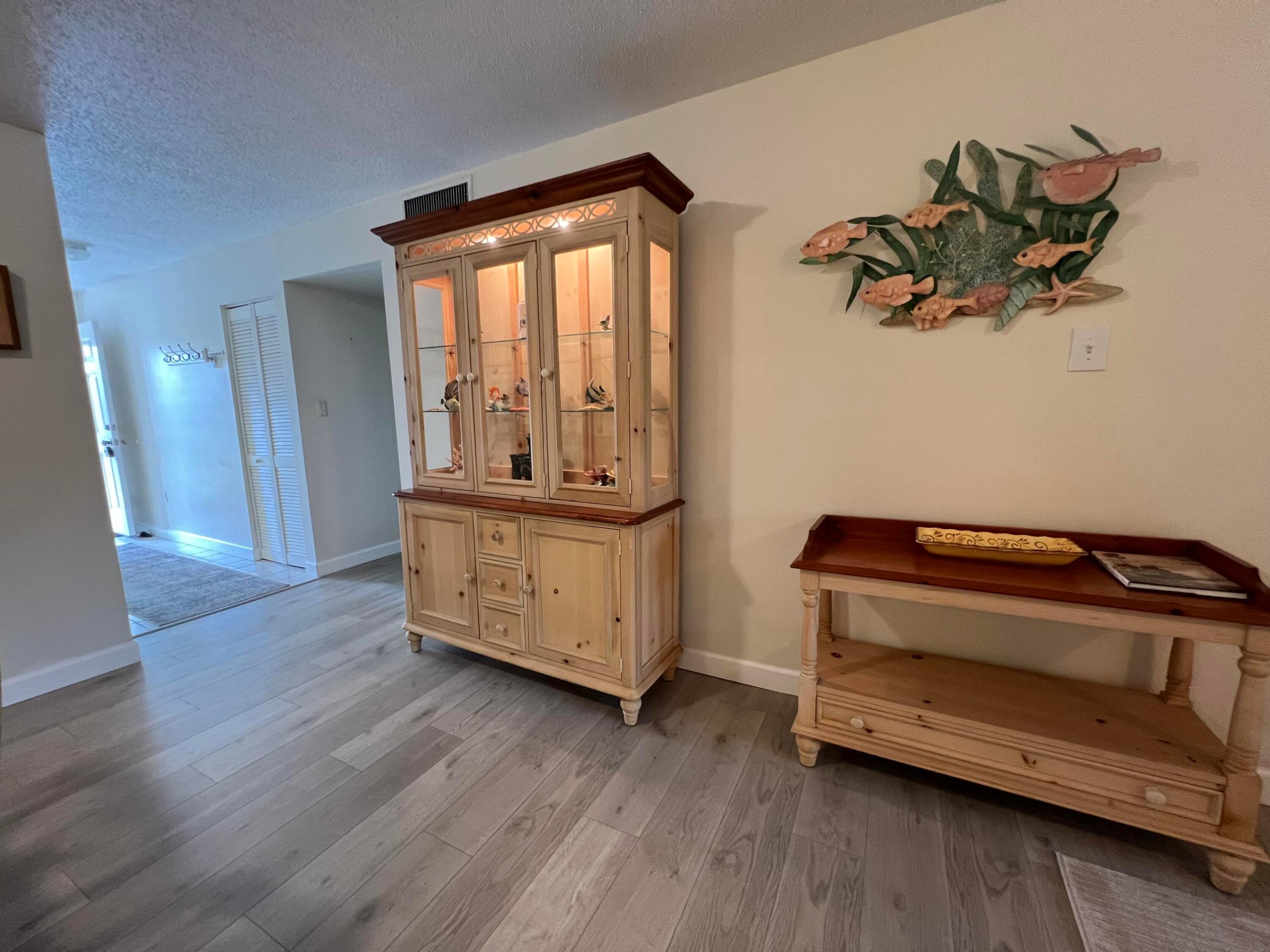 COLONNADES CONDOMINIUM - Residential Lease