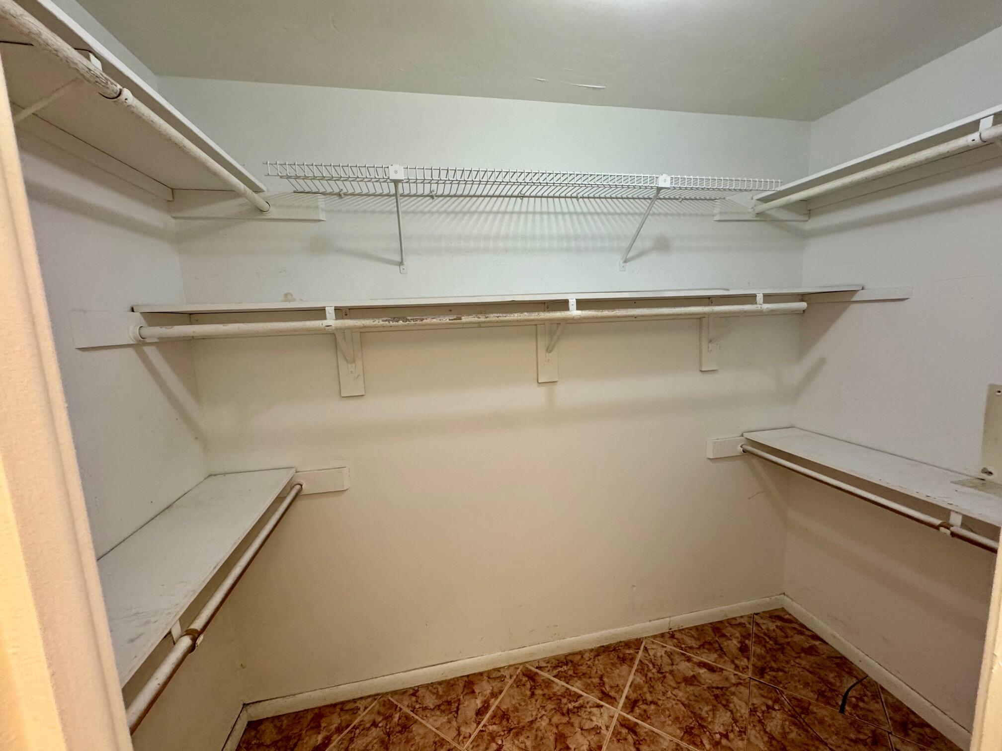 NEW ORLEANS VILLAS - Residential Lease