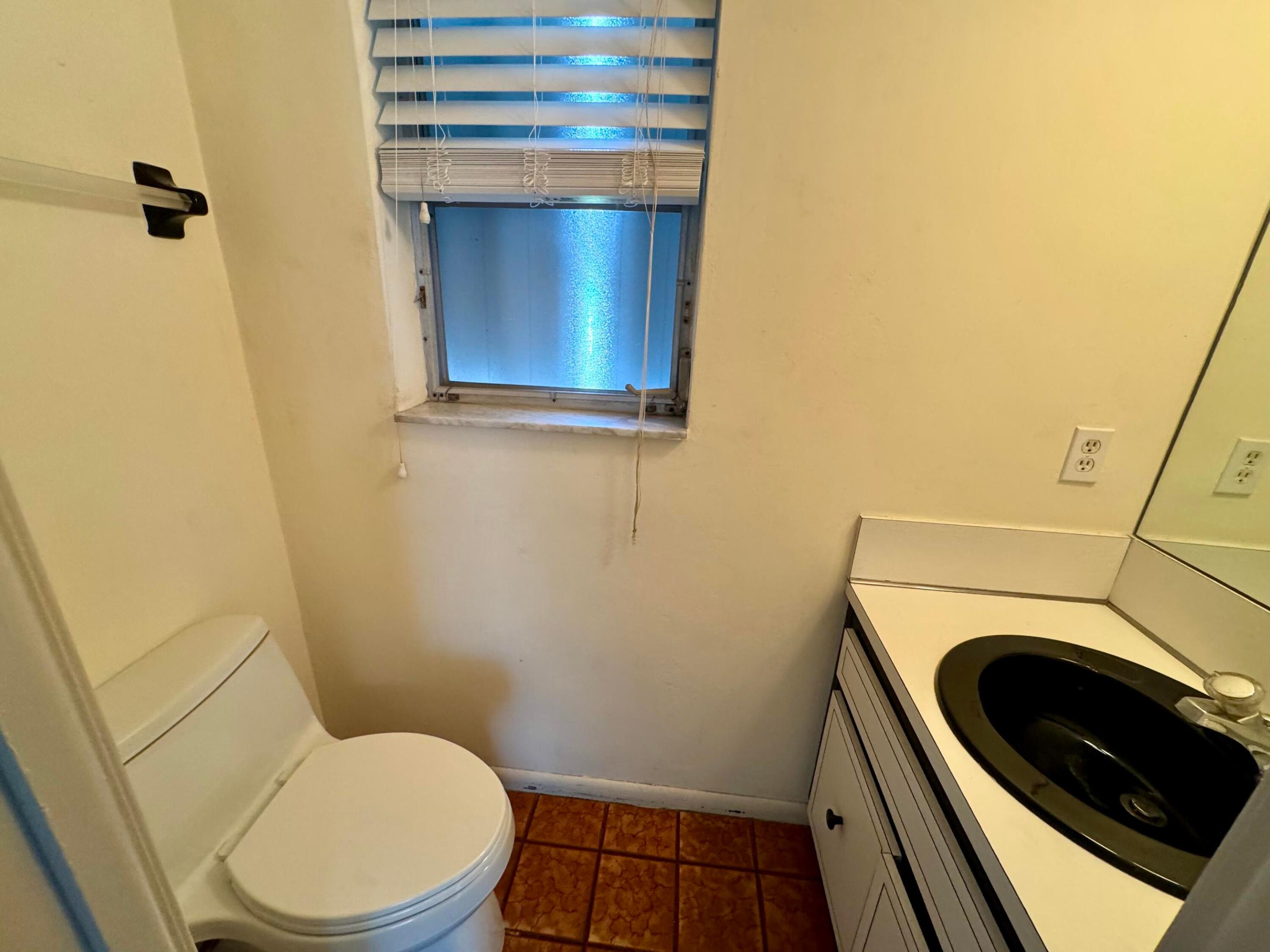 NEW ORLEANS VILLAS - Residential Lease