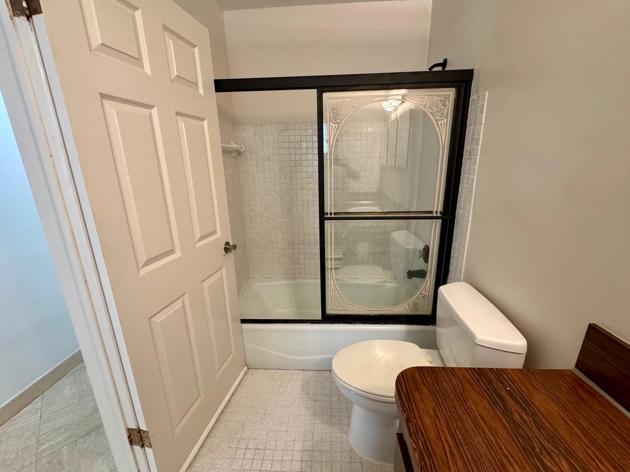 NEW ORLEANS VILLAS - Residential Lease