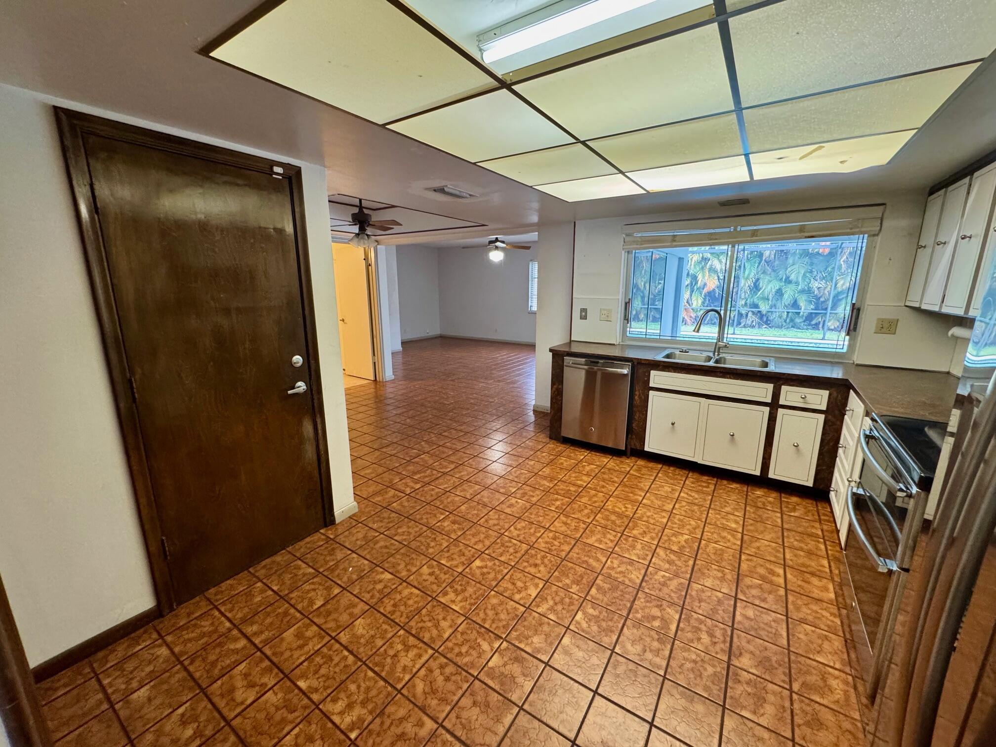 NEW ORLEANS VILLAS - Residential Lease