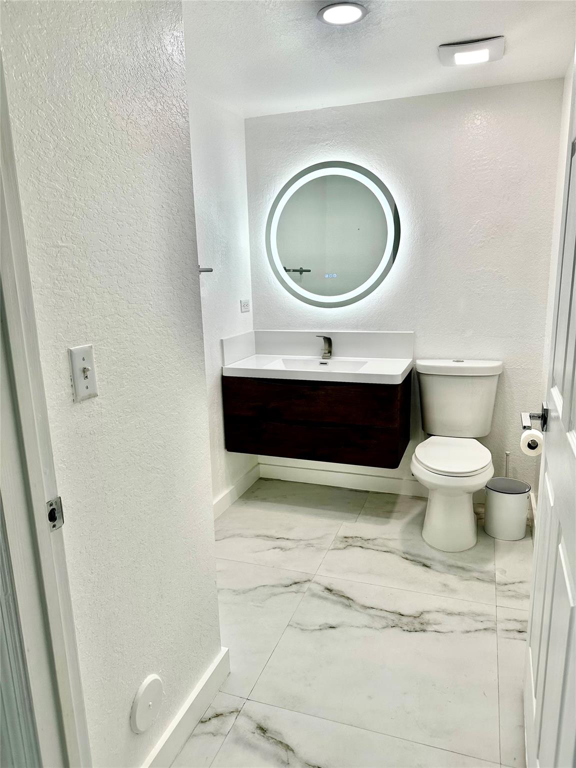 Cypress Pointe At Coral S - Residential