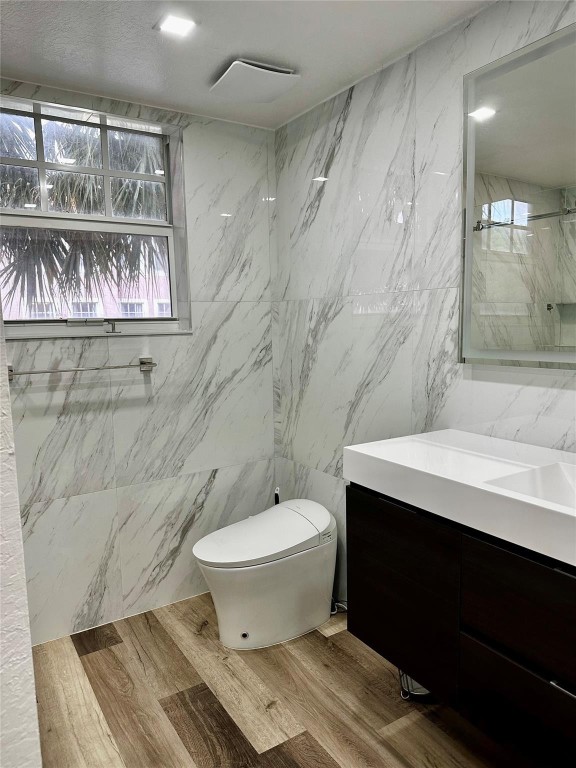 Cypress Pointe At Coral S - Residential