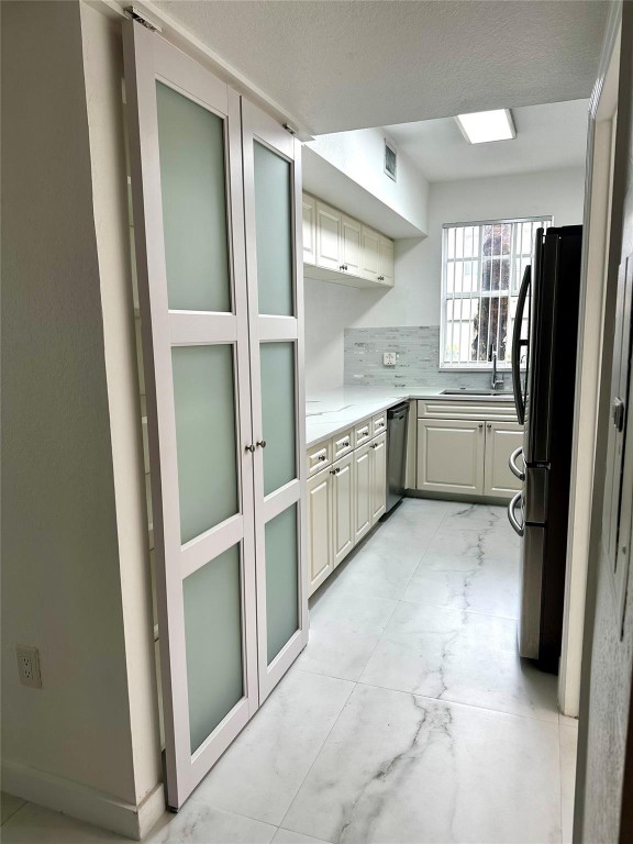 Cypress Pointe At Coral S - Residential