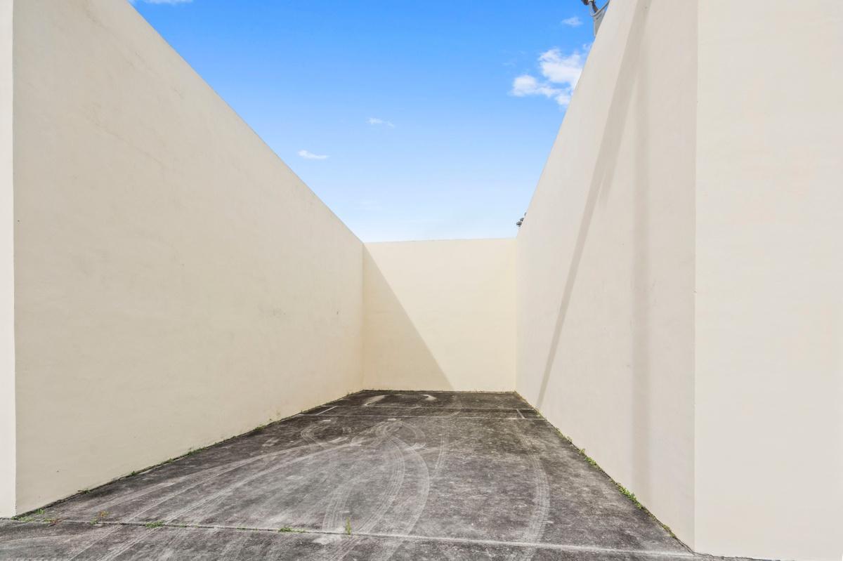 VILLAGES OF WOODLAKE 1 - Residential