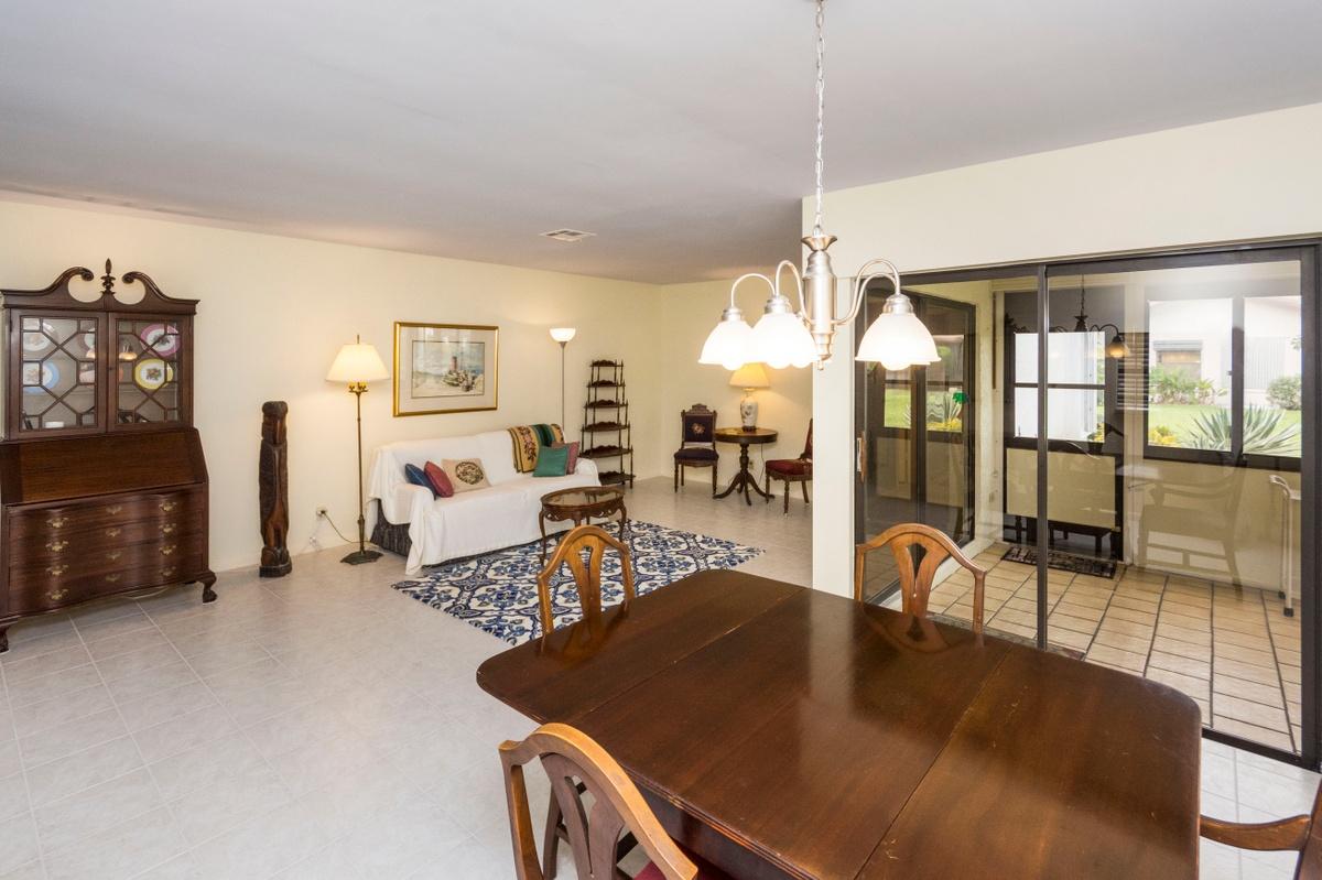 VILLAGES OF WOODLAKE 1 - Residential