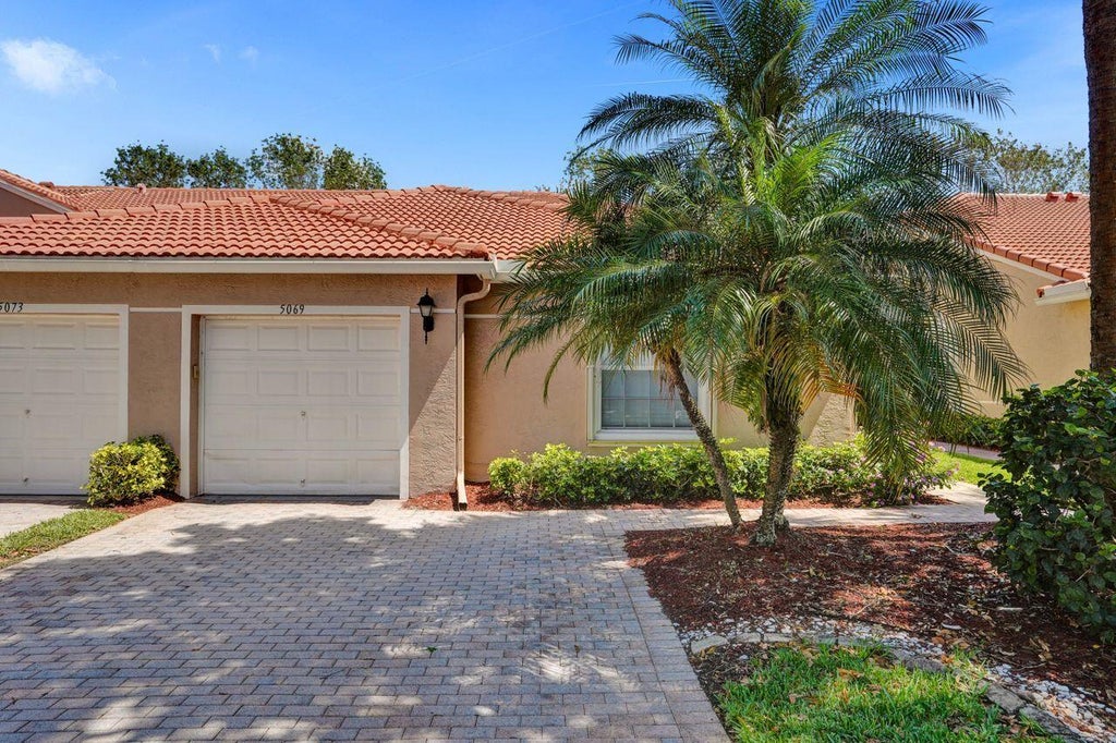 Photo of 5069 Toscana Trail, Boynton Beach, FL 33437 (MLS # R11091447)