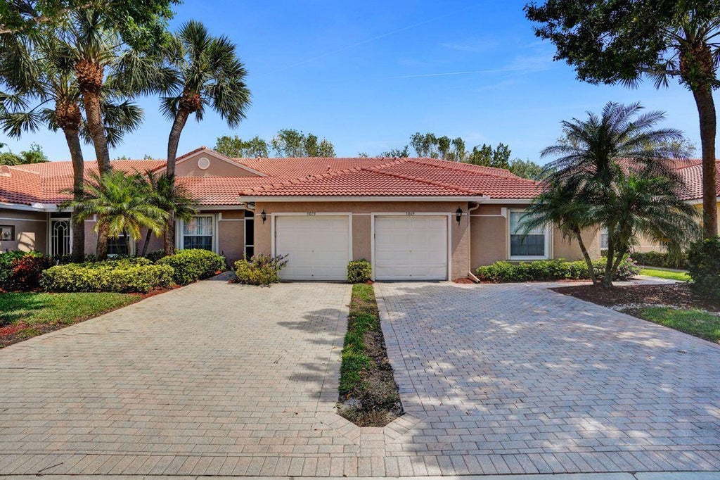 Photo of 5069 Toscana Trail, Boynton Beach, FL 33437 (MLS # R11091447)