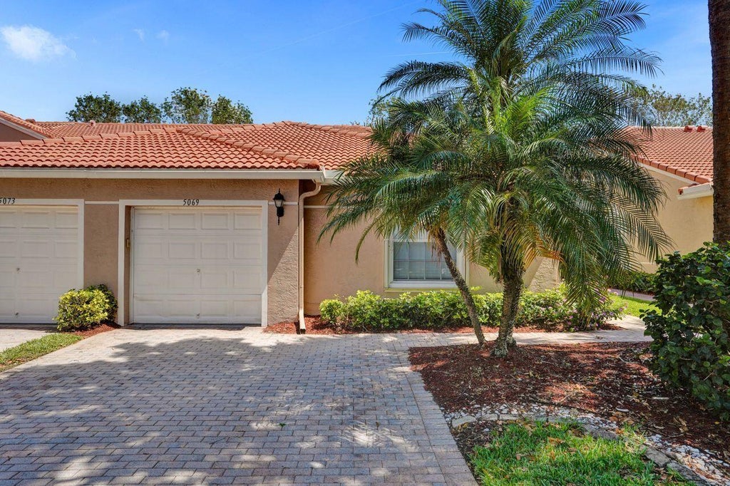 Photo of 5069 Toscana Trail, Boynton Beach, FL 33437 (MLS # R11091447)