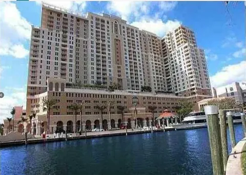 511 SE 5th Ave Unit 2304, Fort Lauderdale, FL MLS: F10492931