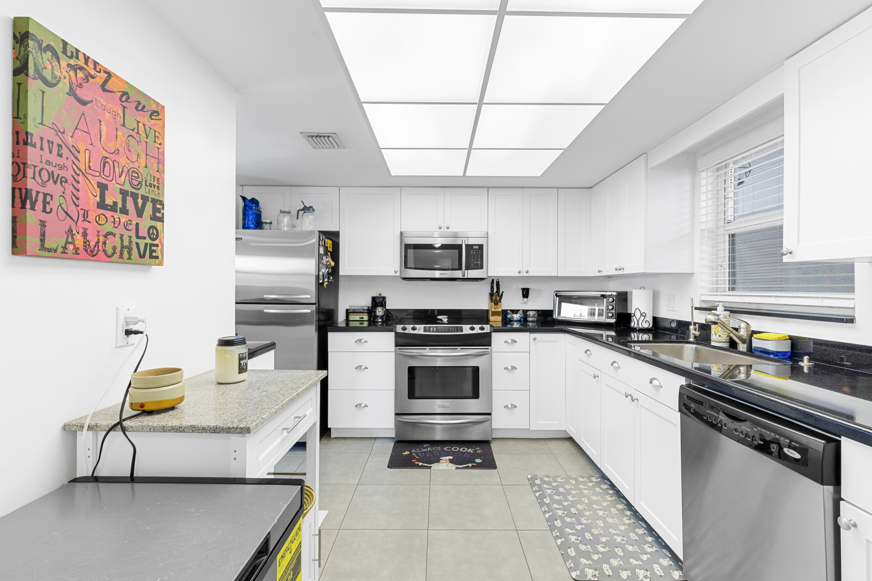 LAS OLAS MANOR 2 CONDO - Residential