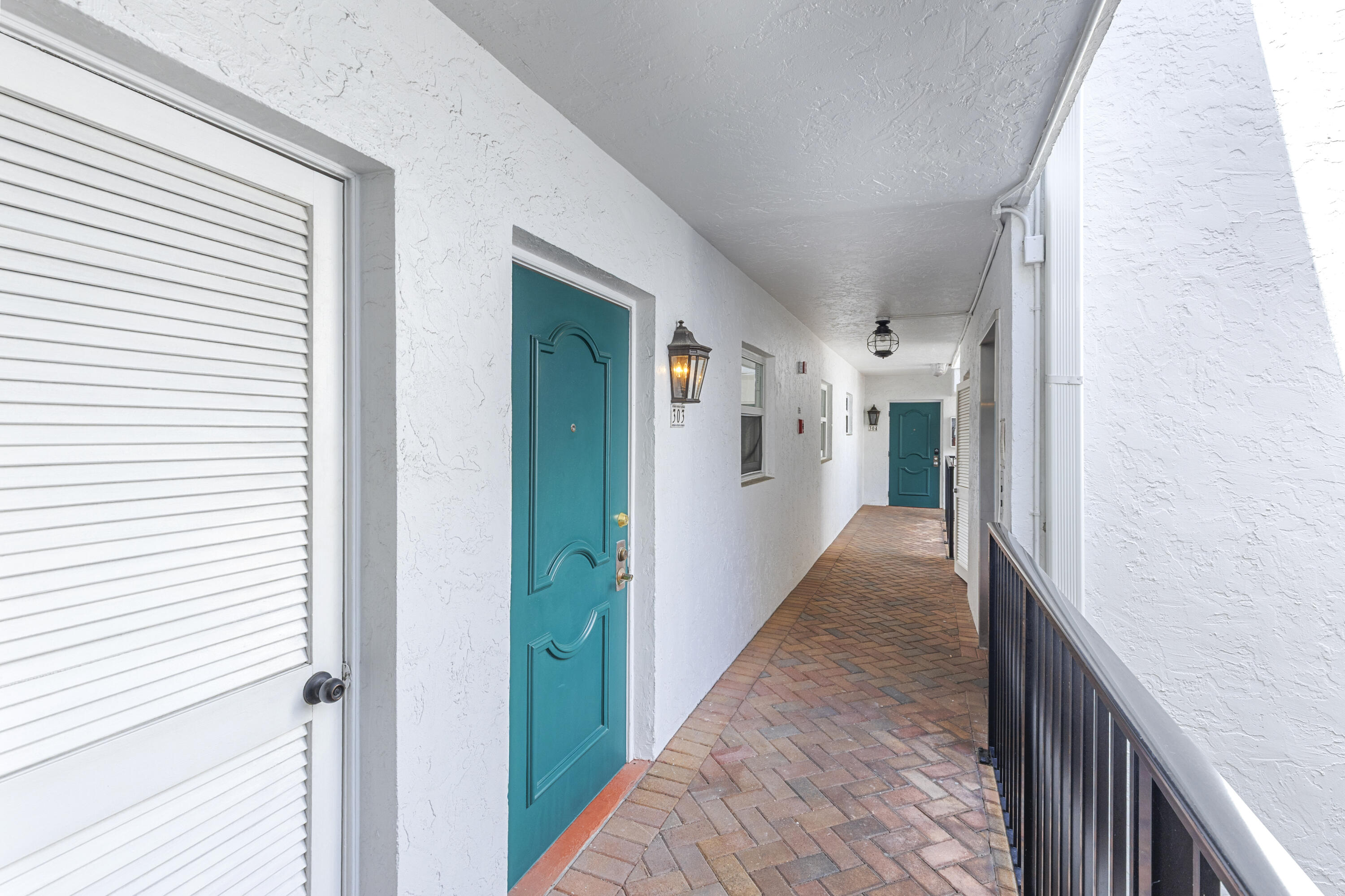 1212 SE 2nd Court 303