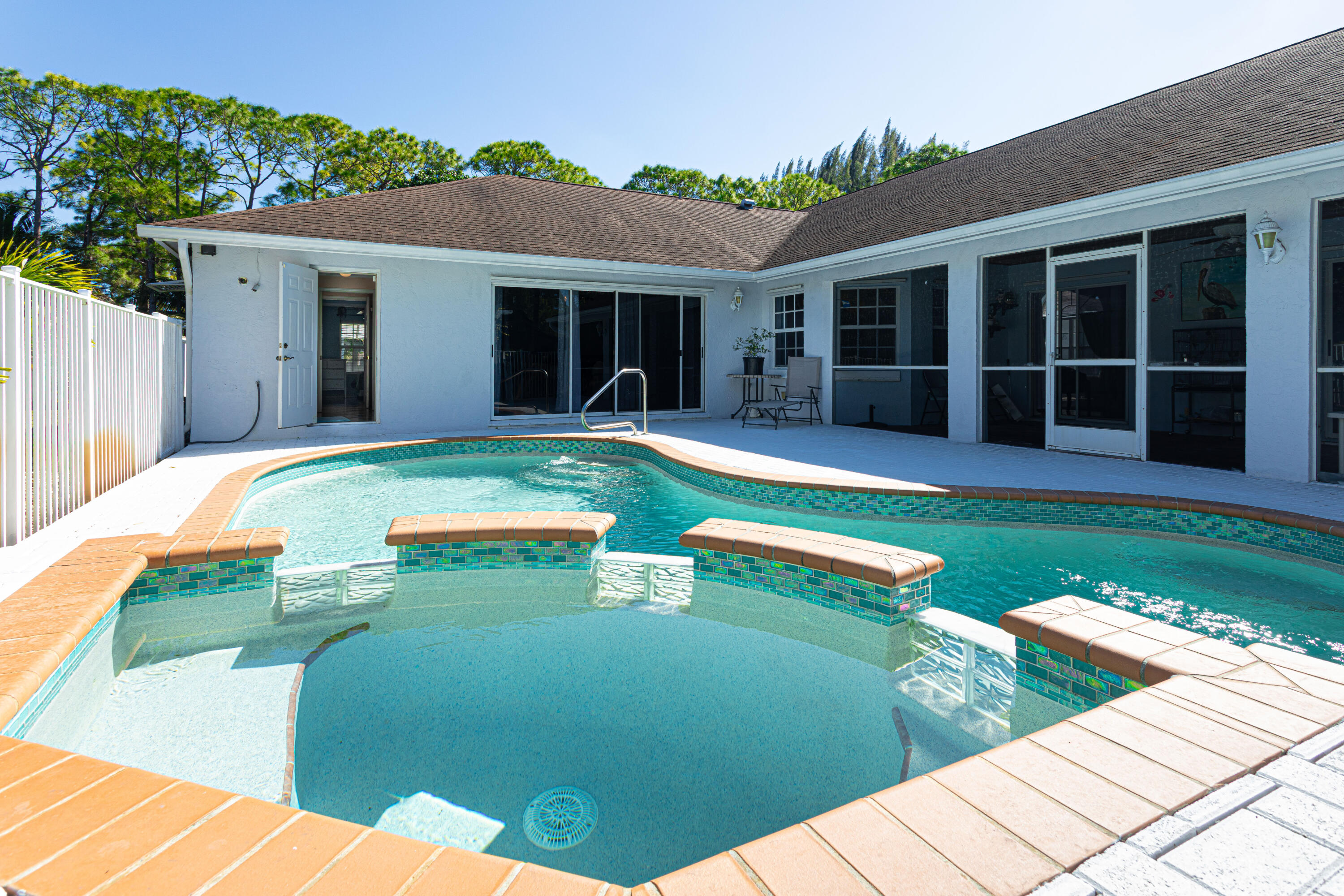 PALM BEACH RANCHETTES - Residential