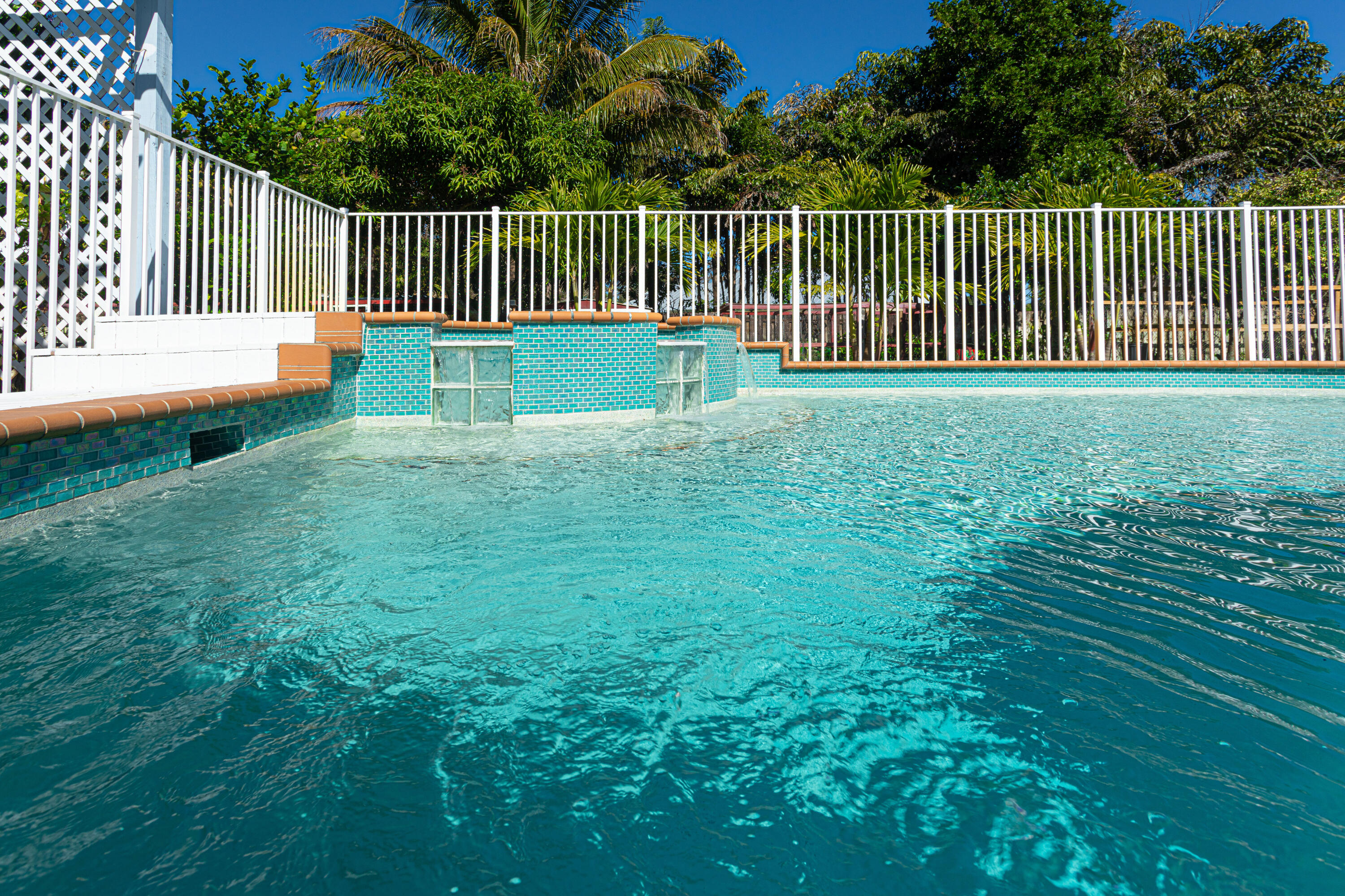 PALM BEACH RANCHETTES - Residential