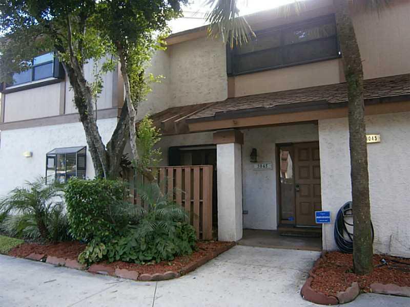 GOLDEN RAINTREE 3 - Residential