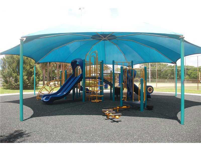 GOLDEN RAINTREE 3 - Residential