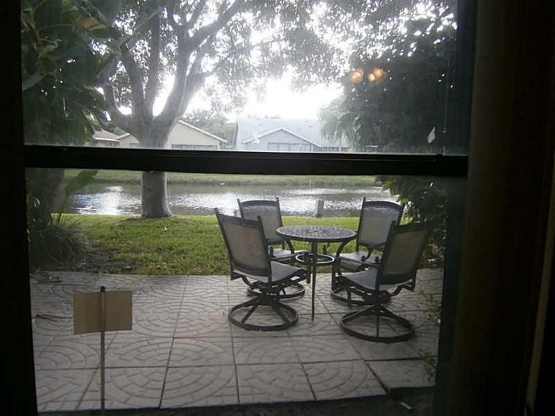 GOLDEN RAINTREE 3 - Residential