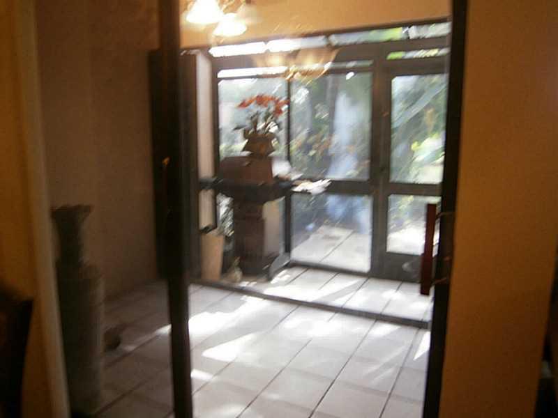 GOLDEN RAINTREE 3 - Residential