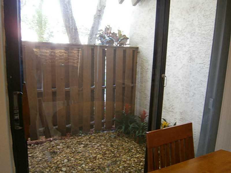 GOLDEN RAINTREE 3 - Residential