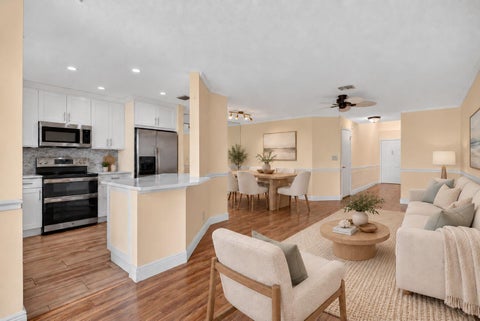 Tiny photo for 2047 DISCOVERY Circle E, Deerfield Beach, FL 33442 (MLS # B26086360)