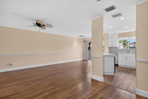 Tiny photo for 2047 DISCOVERY Circle E, Deerfield Beach, FL 33442 (MLS # B26086360)