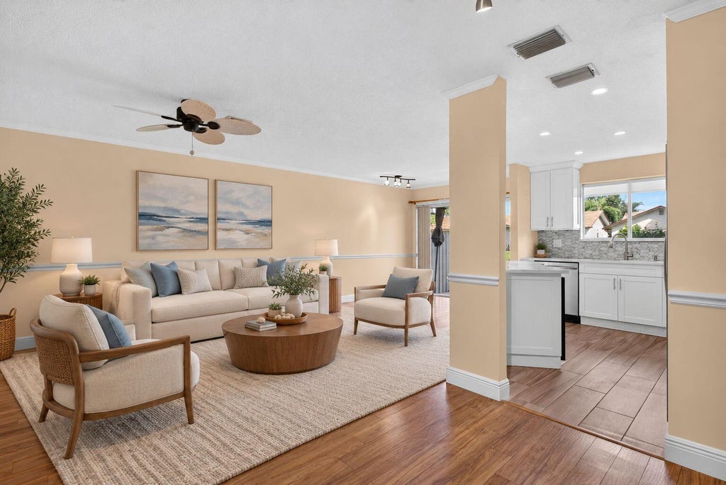 Photo of 2047 DISCOVERY Circle E, Deerfield Beach, FL 33442 (MLS # B26086360)