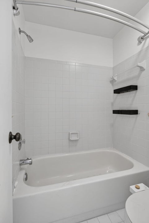 Tiny photo for 2047 DISCOVERY Circle E, Deerfield Beach, FL 33442 (MLS # B26086360)