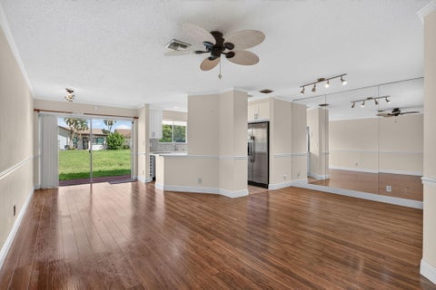 Tiny photo for 2047 DISCOVERY Circle E, Deerfield Beach, FL 33442 (MLS # B26086360)