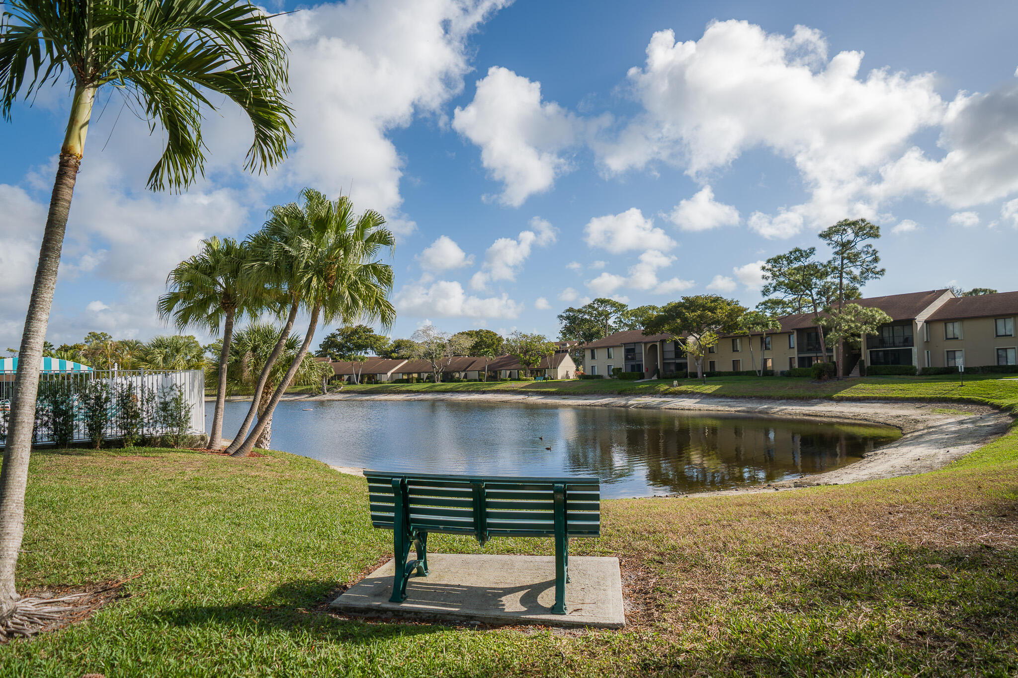 PINE RIDGE NORTH VILLAGE III #1 COND DECLS FILED 1 - Residential