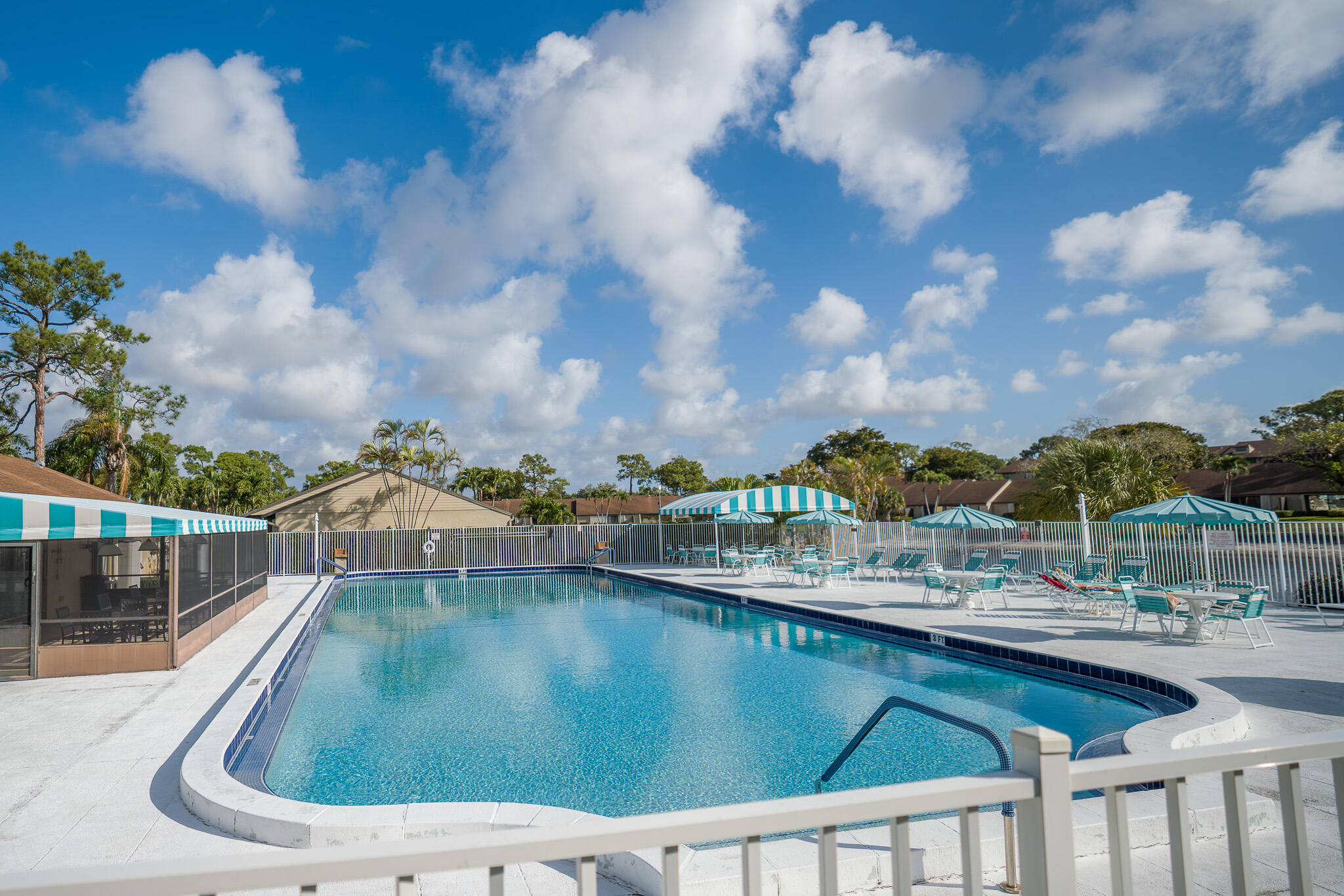 PINE RIDGE NORTH VILLAGE III #1 COND DECLS FILED 1 - Residential