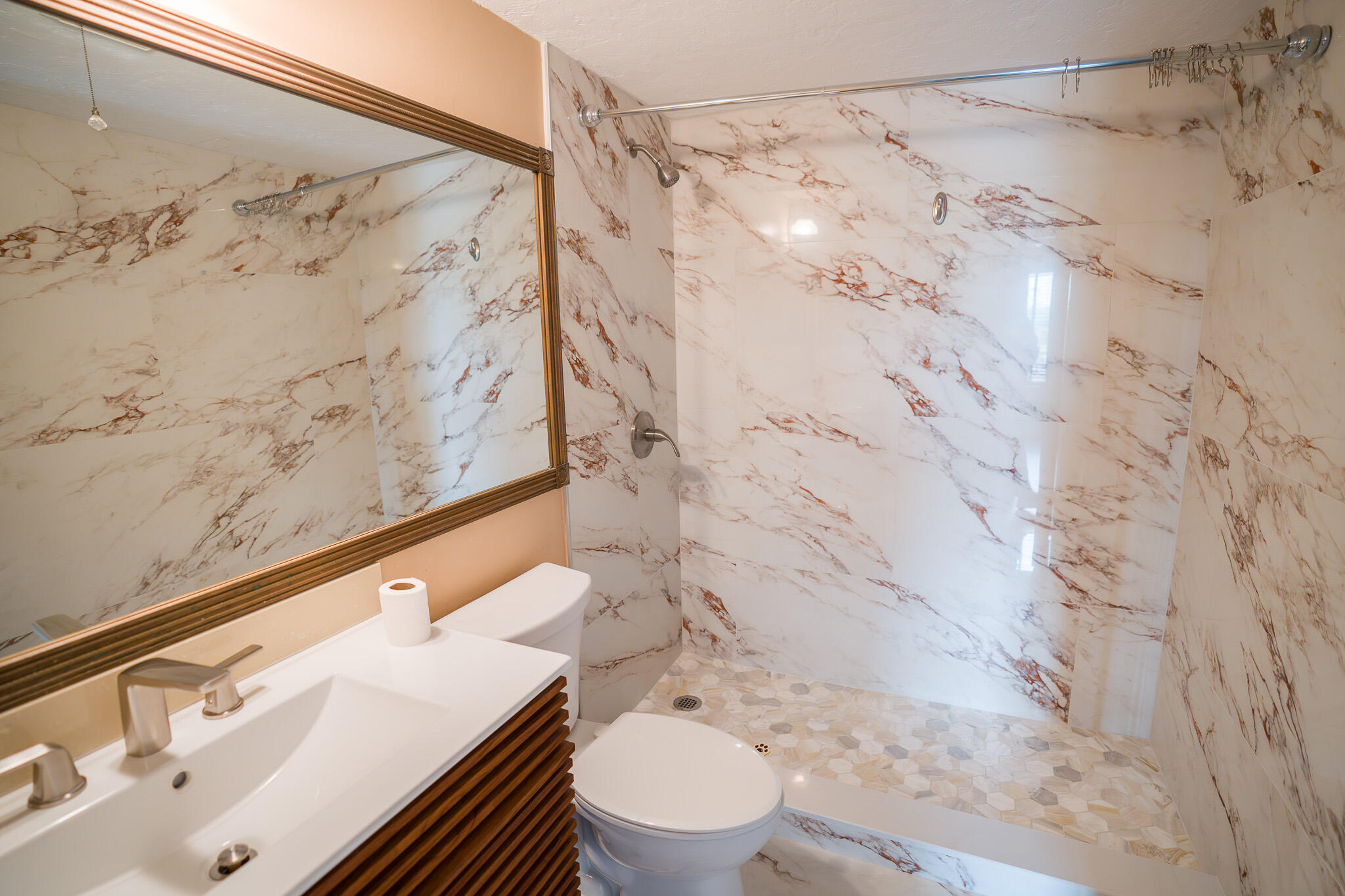 PINE RIDGE NORTH VILLAGE III #1 COND DECLS FILED 1 - Residential