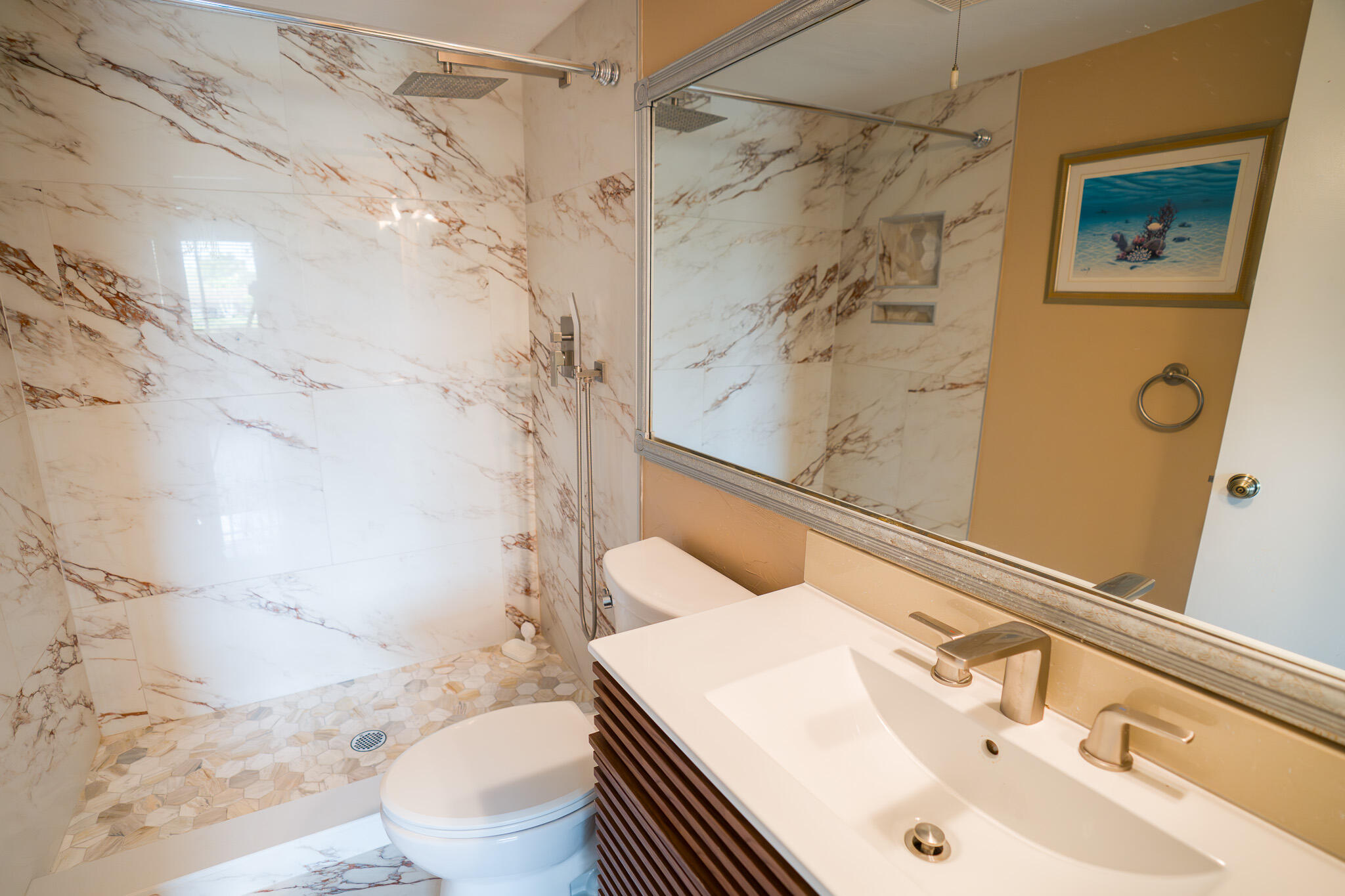 PINE RIDGE NORTH VILLAGE III #1 COND DECLS FILED 1 - Residential