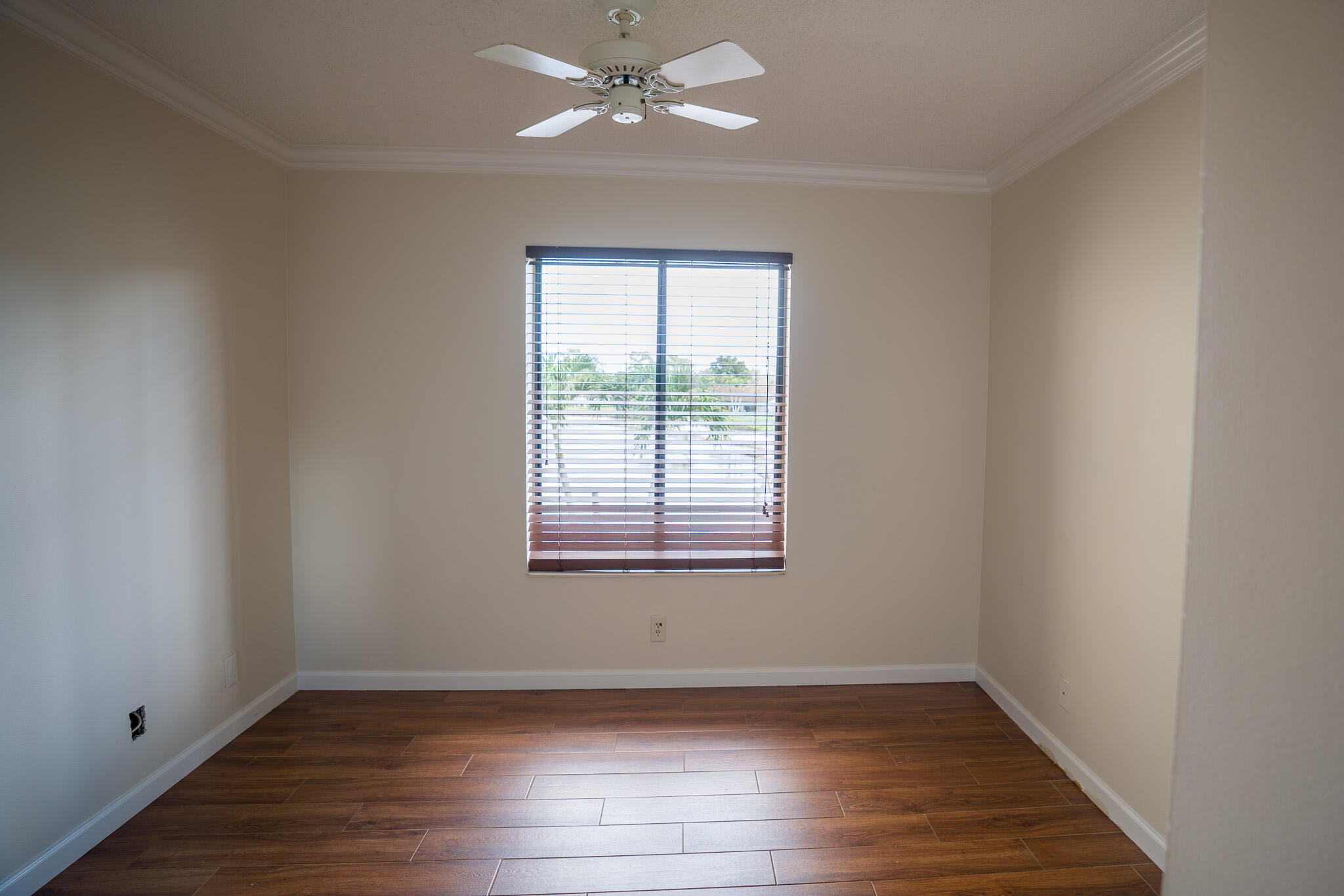 PINE RIDGE NORTH VILLAGE III #1 COND DECLS FILED 1 - Residential