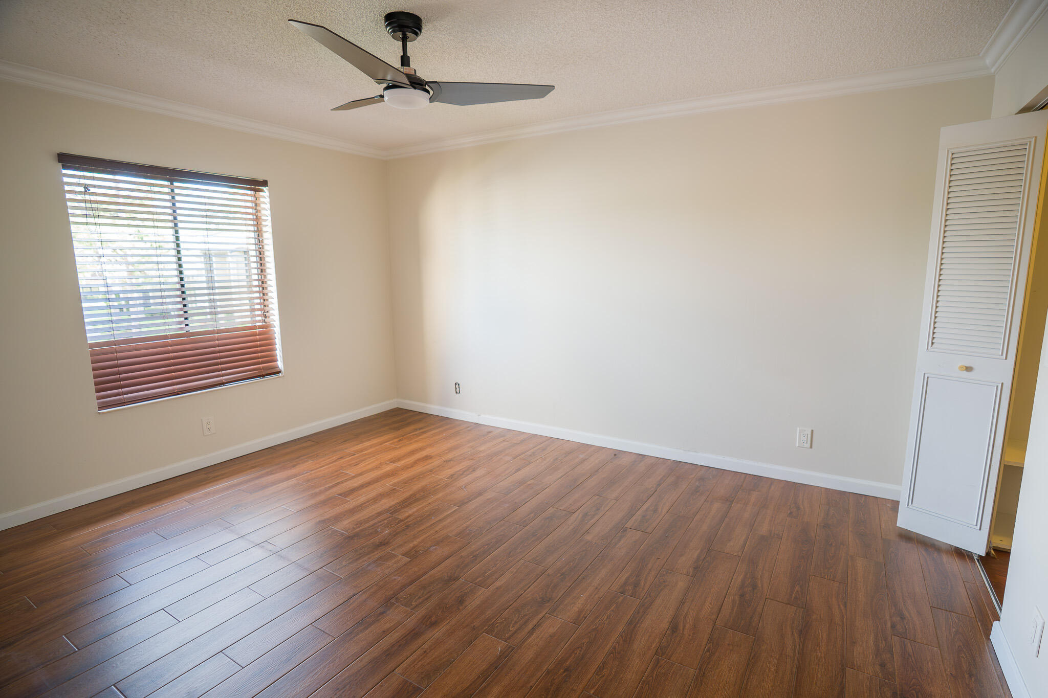 PINE RIDGE NORTH VILLAGE III #1 COND DECLS FILED 1 - Residential