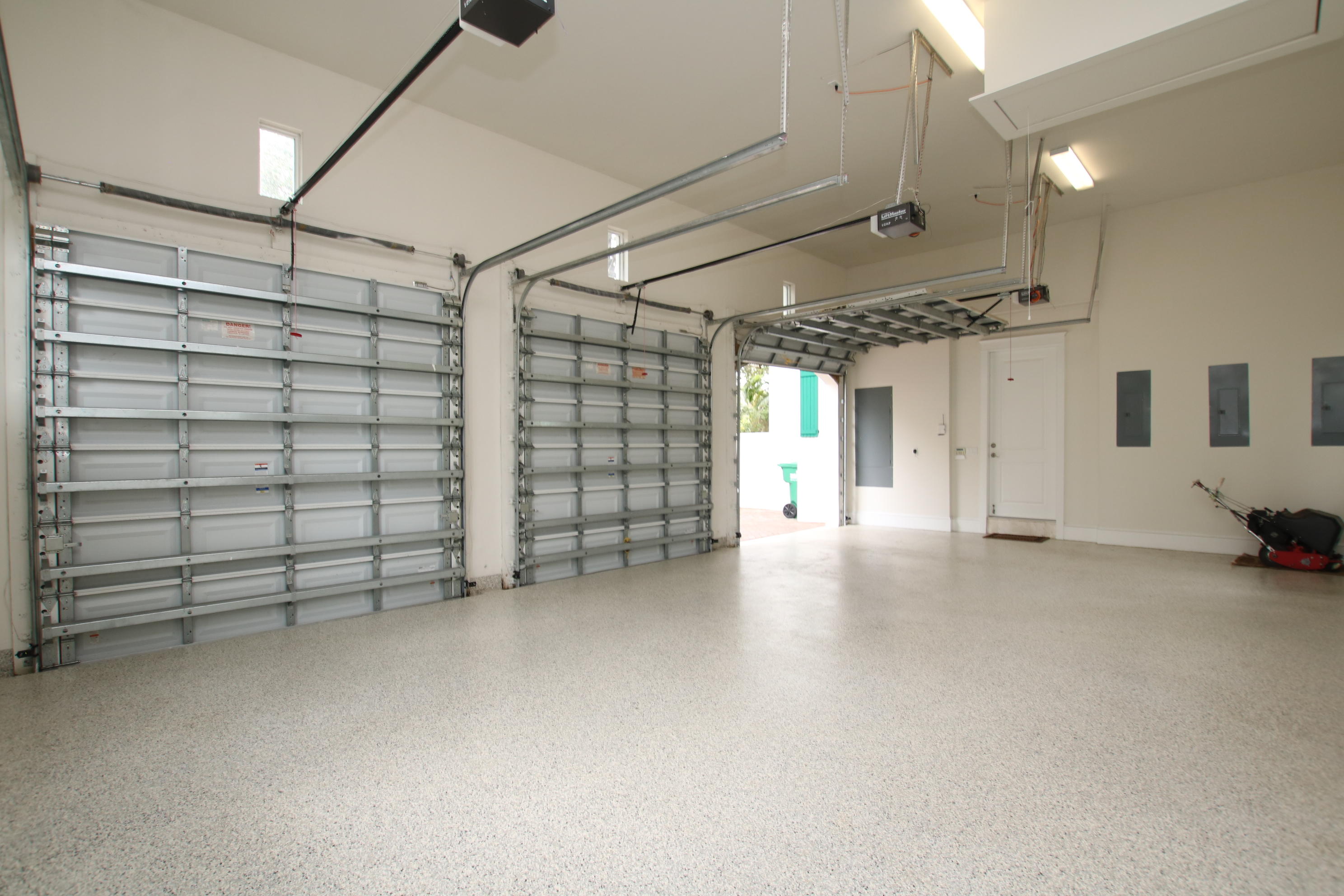 BRUCE-LAURIE SUB - Residential